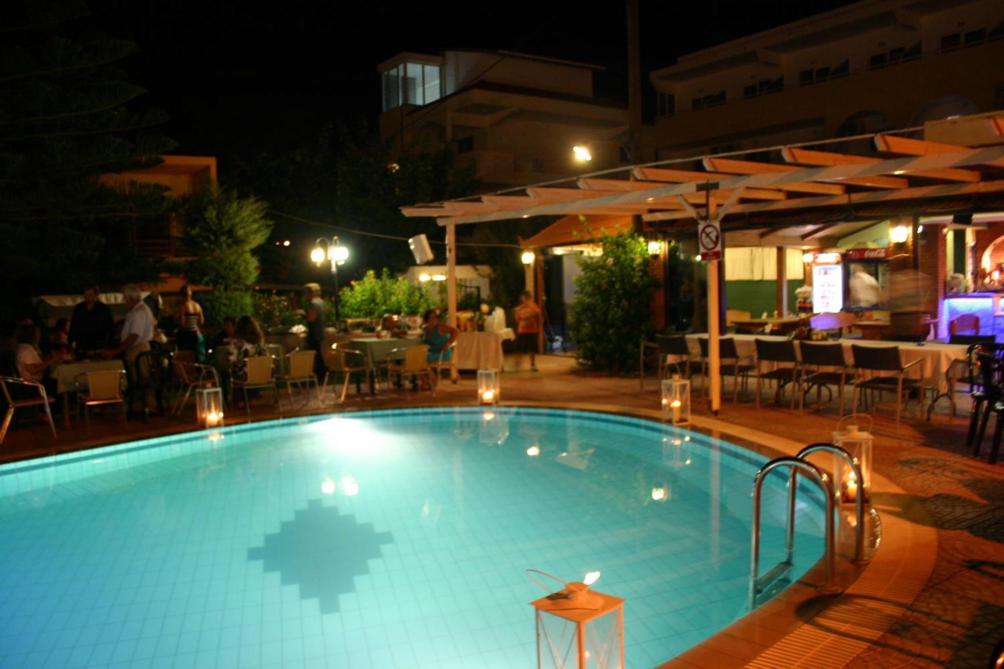 Lyristis Dinos Studios & Apartments Faliraki Exteriör bild