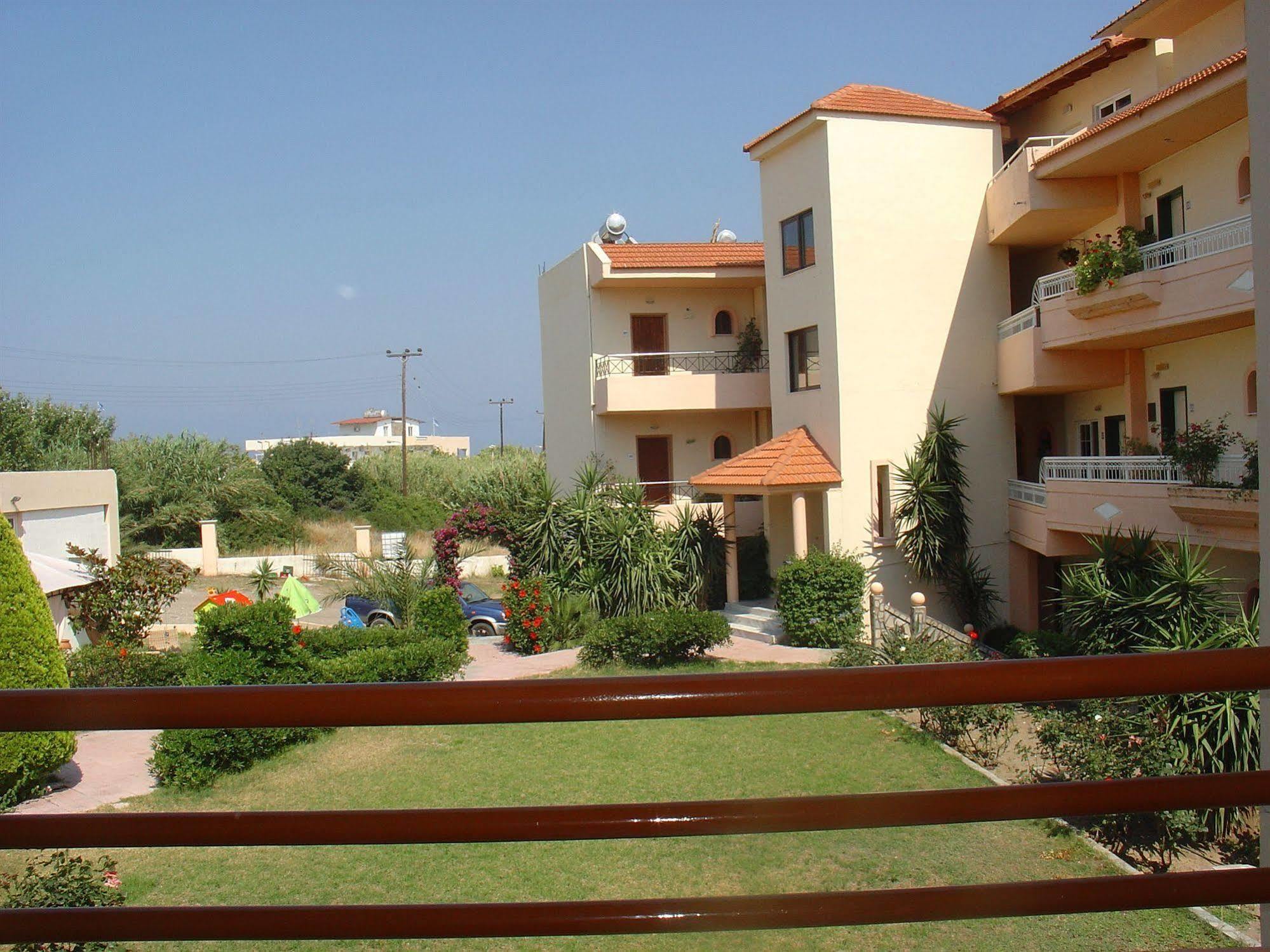 Lyristis Dinos Studios & Apartments Faliraki Exteriör bild