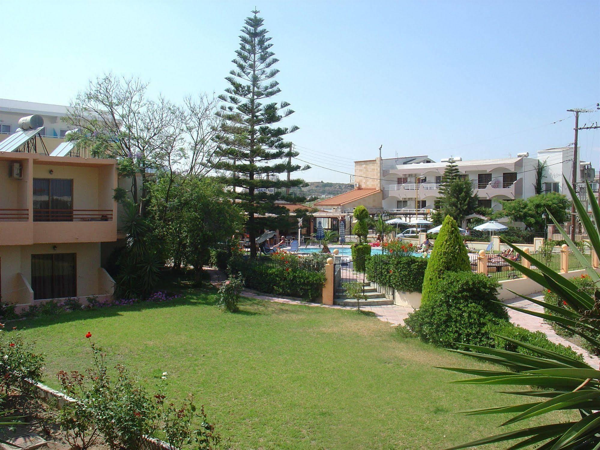 Lyristis Dinos Studios & Apartments Faliraki Exteriör bild